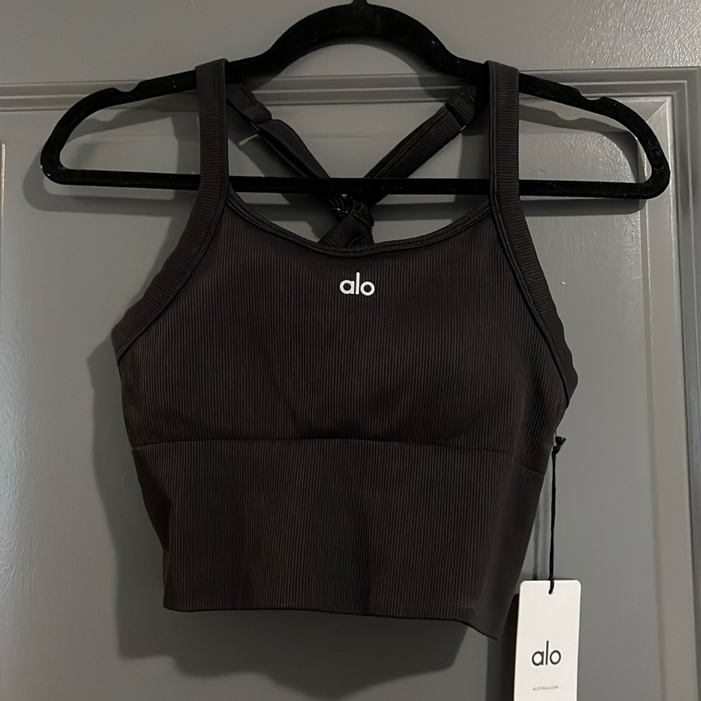 Size medium; Alo Seamless Robbed Favorite Bra Tank. Never worn; with tags